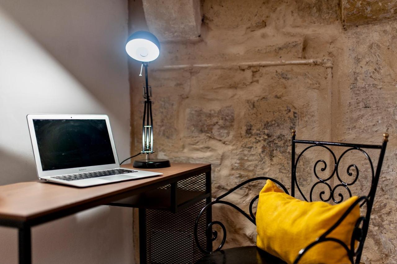 Dasumno 3 - Apartment Old Town Sit Lecce Bagian luar foto