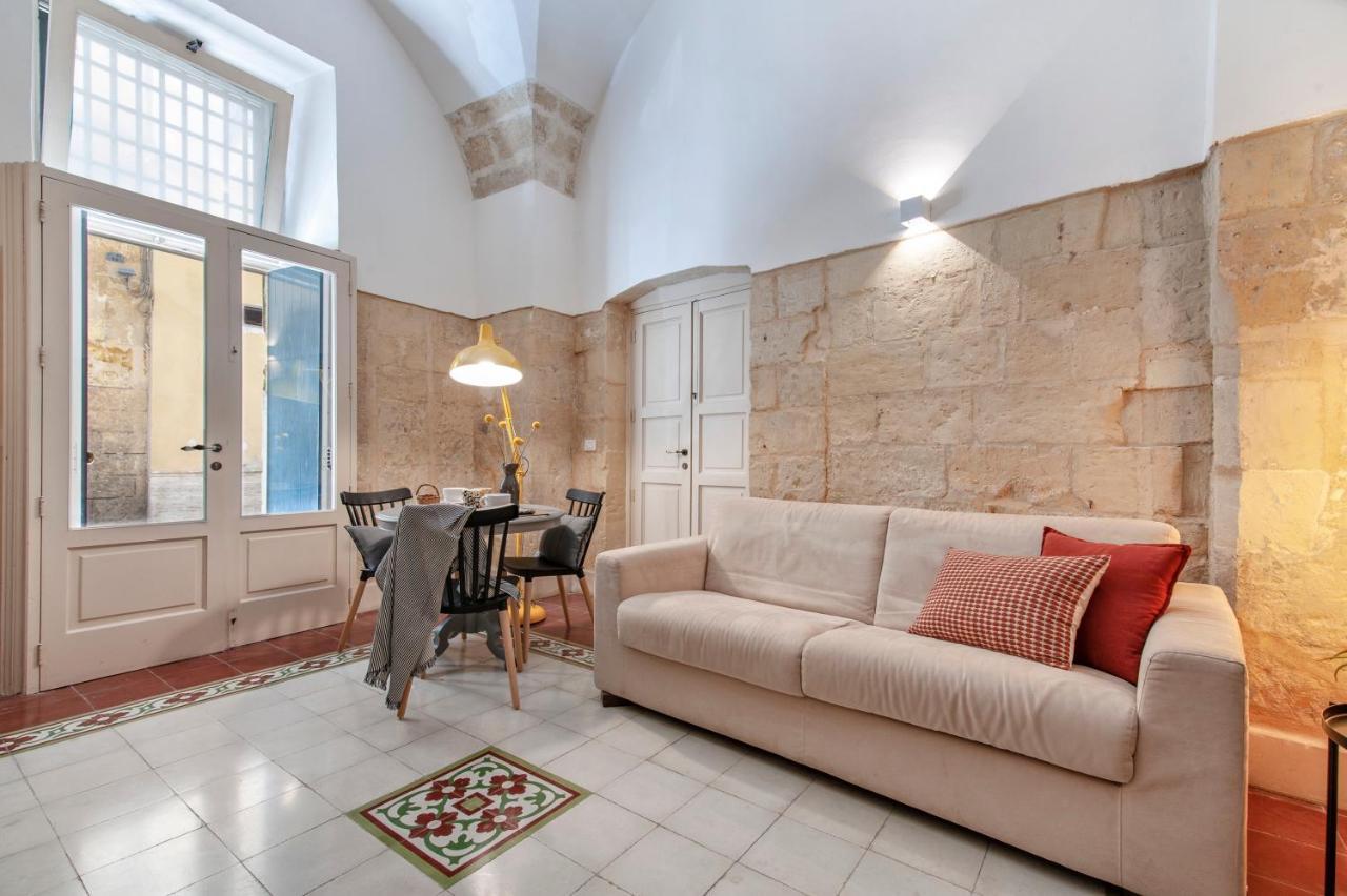 Dasumno 3 - Apartment Old Town Sit Lecce Bagian luar foto