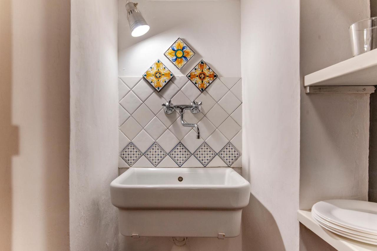 Dasumno 3 - Apartment Old Town Sit Lecce Bagian luar foto