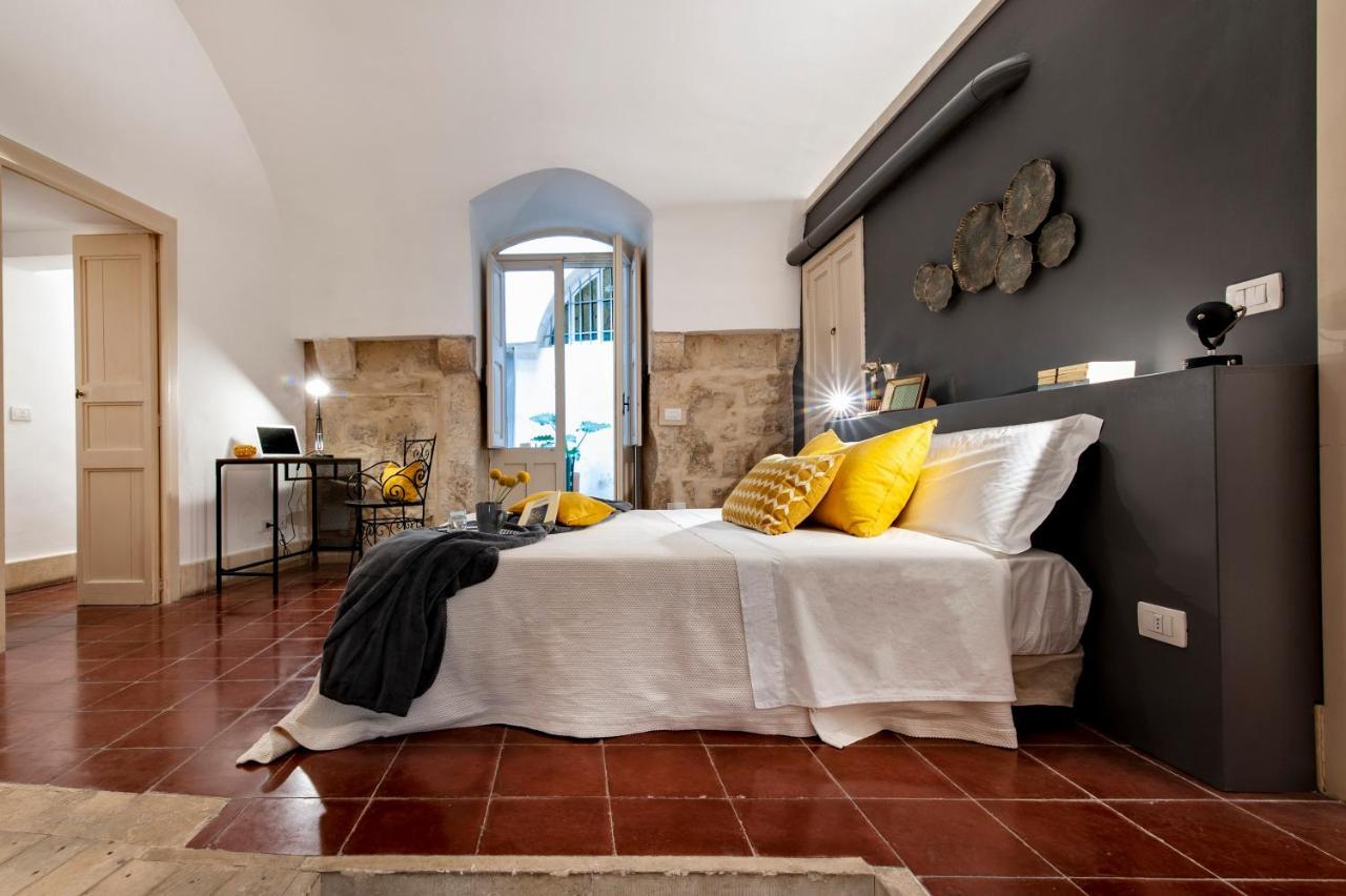 Dasumno 3 - Apartment Old Town Sit Lecce Bagian luar foto